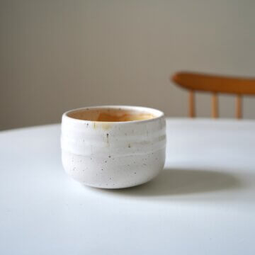 Matcha Schale in weiss-gelb